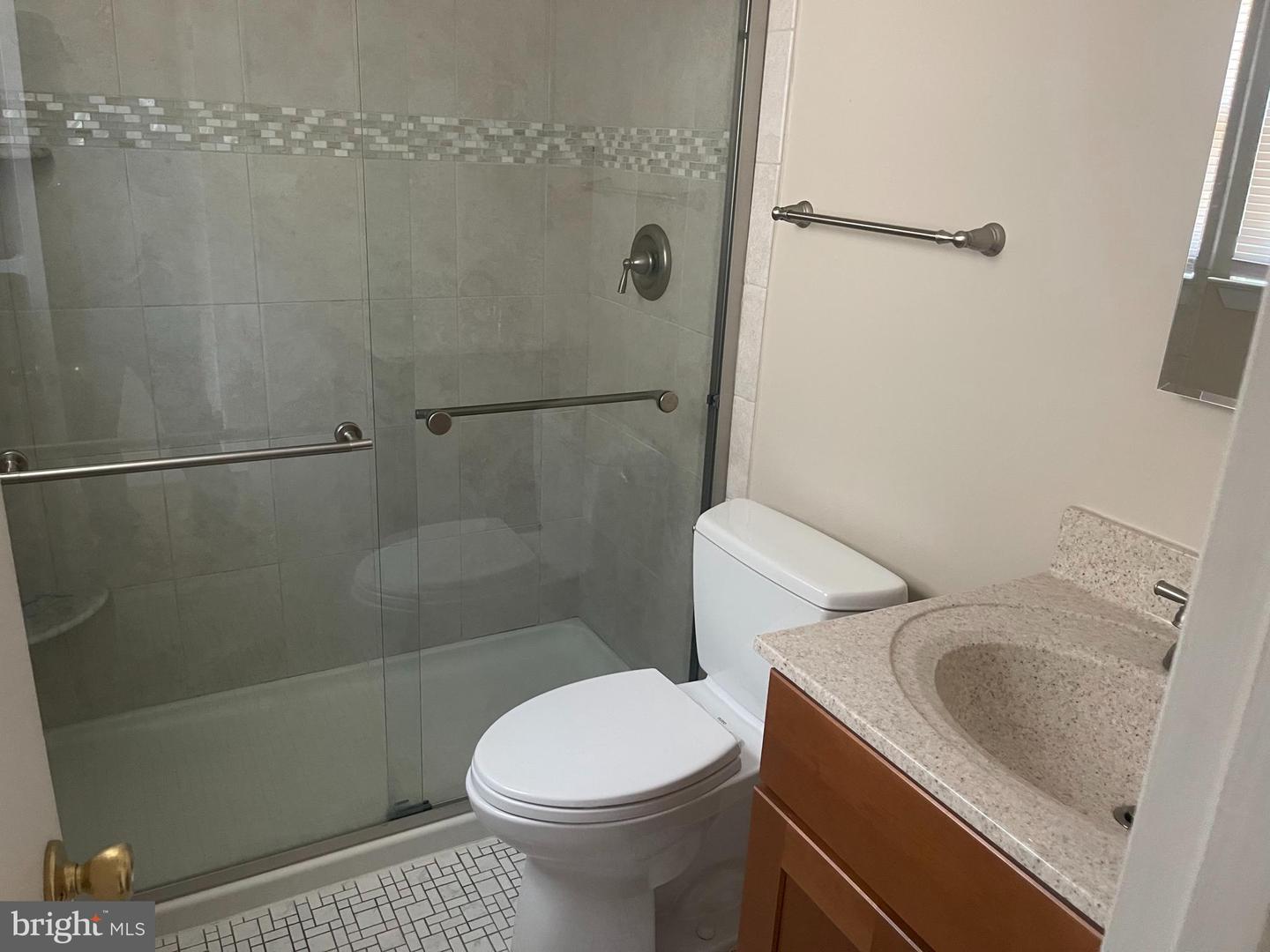 13551 POLAR CT, WOODBRIDGE, Virginia 22193, 4 Bedrooms Bedrooms, ,2 BathroomsBathrooms,Residential,For sale,13551 POLAR CT,VAPW2096736 MLS # VAPW2096736