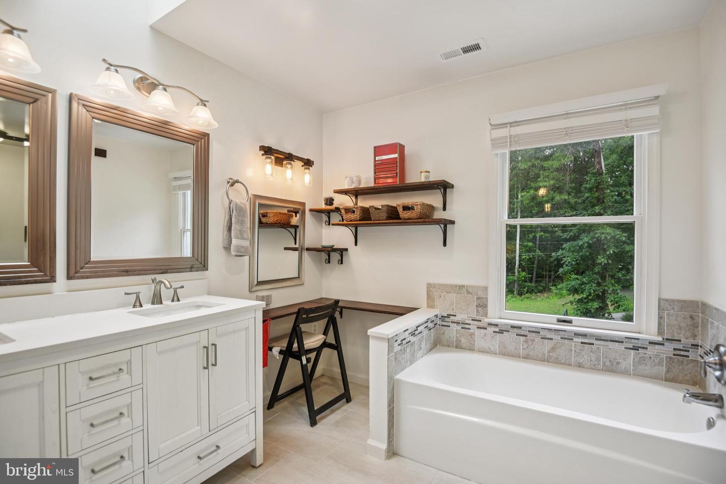 14371 BRISTOW RD, MANASSAS, Virginia 20112, 5 Bedrooms Bedrooms, ,3 BathroomsBathrooms,Residential,For sale,14371 BRISTOW RD,VAPW2096848 MLS # VAPW2096848