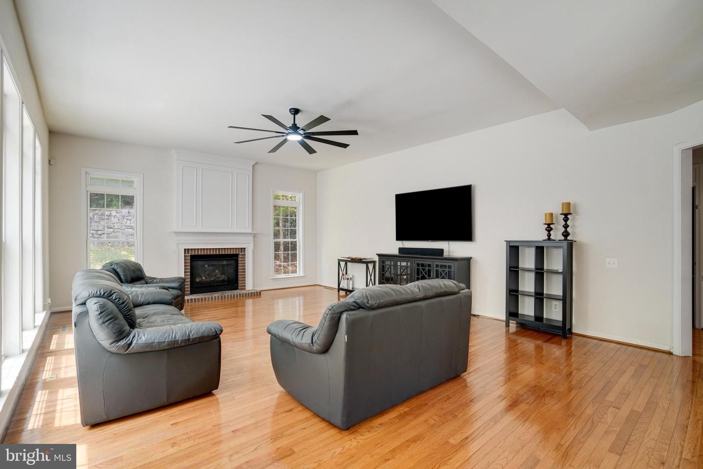 8061 PAPER BIRCH DR, LORTON, Virginia 22079, 4 Bedrooms Bedrooms, ,4 BathroomsBathrooms,Residential,For sale,8061 PAPER BIRCH DR,VAFX2246900 MLS # VAFX2246900