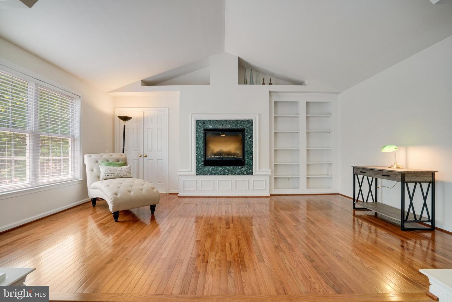 8061 PAPER BIRCH DR, LORTON, Virginia 22079, 4 Bedrooms Bedrooms, ,4 BathroomsBathrooms,Residential,For sale,8061 PAPER BIRCH DR,VAFX2246900 MLS # VAFX2246900