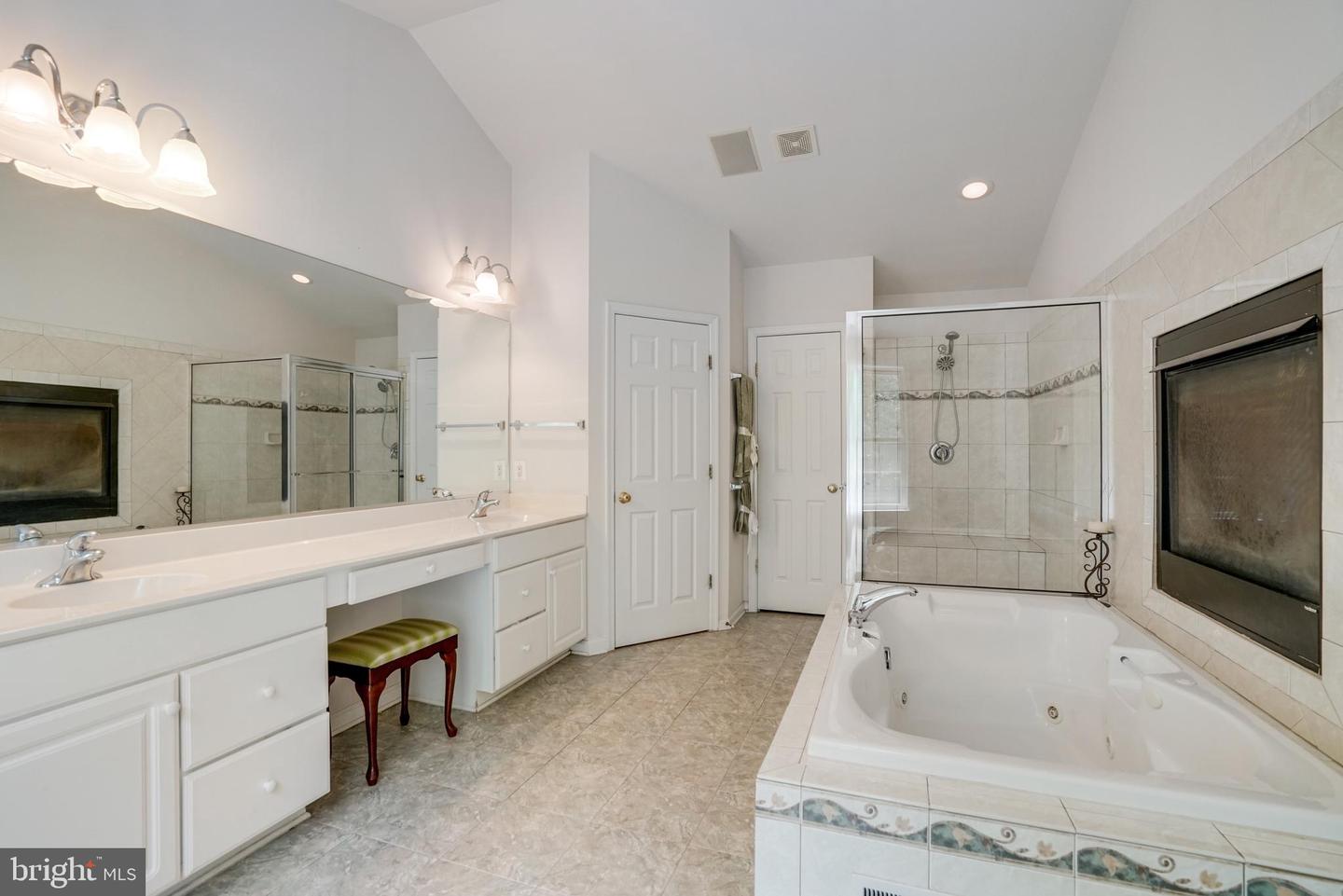 8061 PAPER BIRCH DR, LORTON, Virginia 22079, 4 Bedrooms Bedrooms, ,4 BathroomsBathrooms,Residential,For sale,8061 PAPER BIRCH DR,VAFX2246900 MLS # VAFX2246900