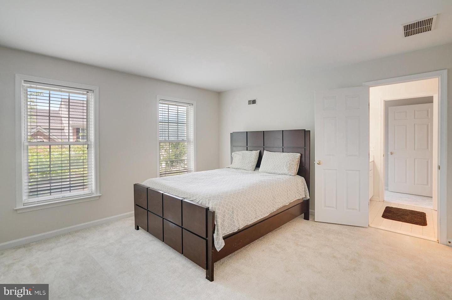 8061 PAPER BIRCH DR, LORTON, Virginia 22079, 4 Bedrooms Bedrooms, ,4 BathroomsBathrooms,Residential,For sale,8061 PAPER BIRCH DR,VAFX2246900 MLS # VAFX2246900