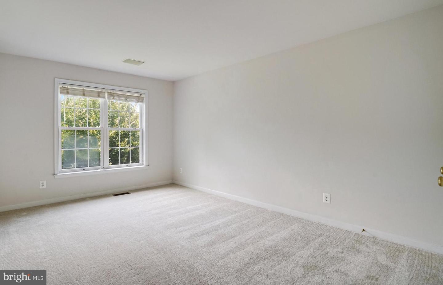 8061 PAPER BIRCH DR, LORTON, Virginia 22079, 4 Bedrooms Bedrooms, ,4 BathroomsBathrooms,Residential,For sale,8061 PAPER BIRCH DR,VAFX2246900 MLS # VAFX2246900