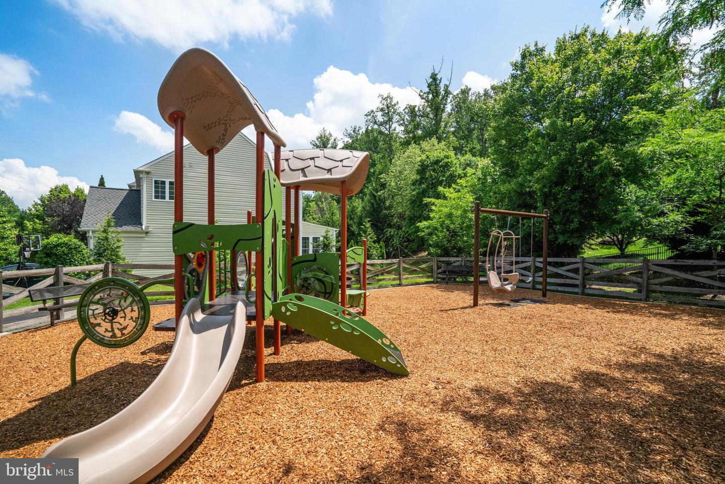 8061 PAPER BIRCH DR, LORTON, Virginia 22079, 4 Bedrooms Bedrooms, ,4 BathroomsBathrooms,Residential,For sale,8061 PAPER BIRCH DR,VAFX2246900 MLS # VAFX2246900