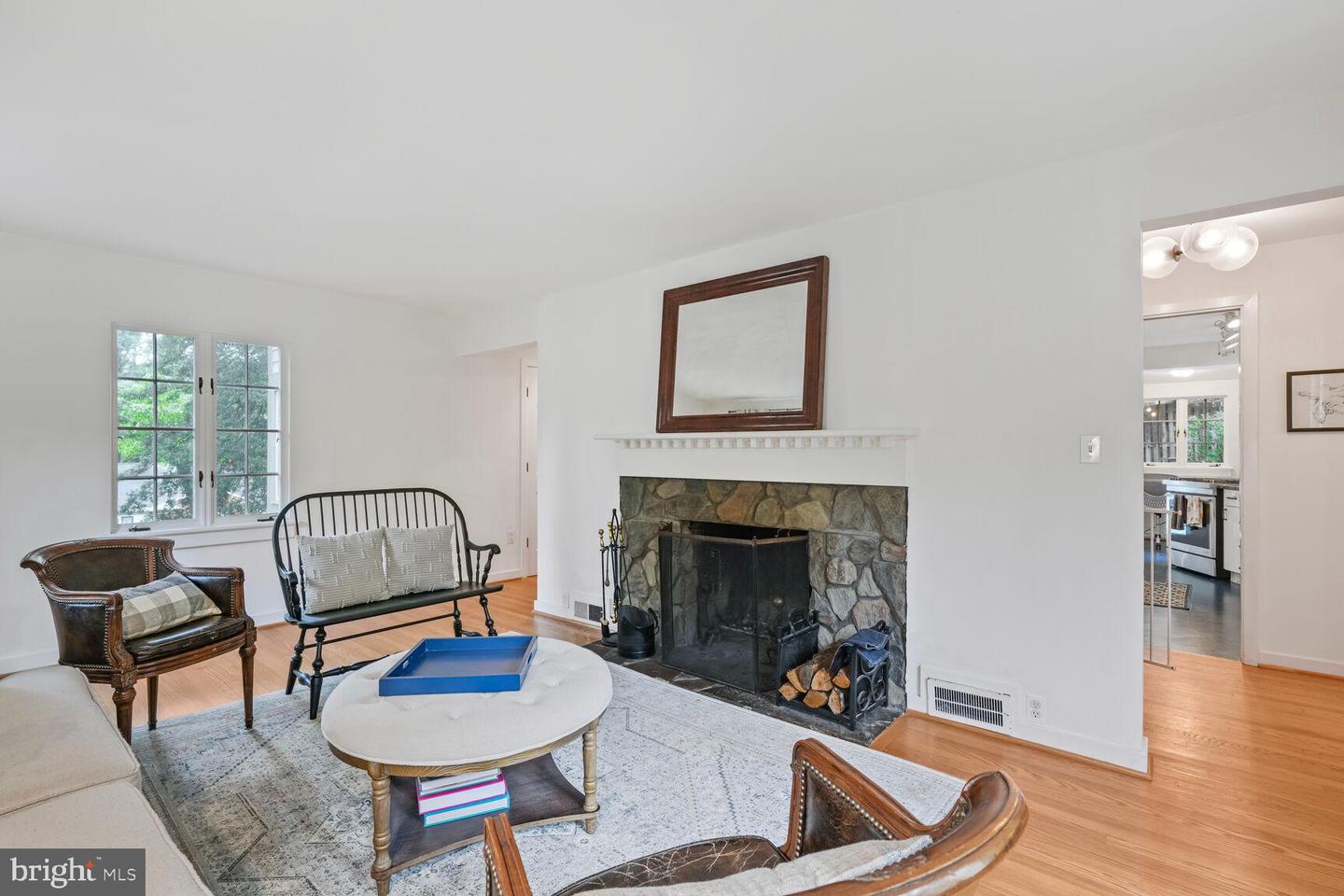 3030 N QUINCY ST, ARLINGTON, Virginia 22207, 4 Bedrooms Bedrooms, ,3 BathroomsBathrooms,Residential,For sale,3030 N QUINCY ST,VAAR2059088 MLS # VAAR2059088