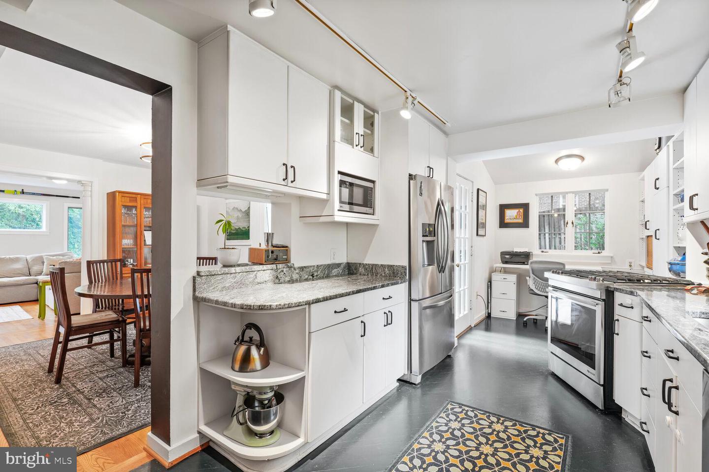 3030 N QUINCY ST, ARLINGTON, Virginia 22207, 4 Bedrooms Bedrooms, ,3 BathroomsBathrooms,Residential,For sale,3030 N QUINCY ST,VAAR2059088 MLS # VAAR2059088