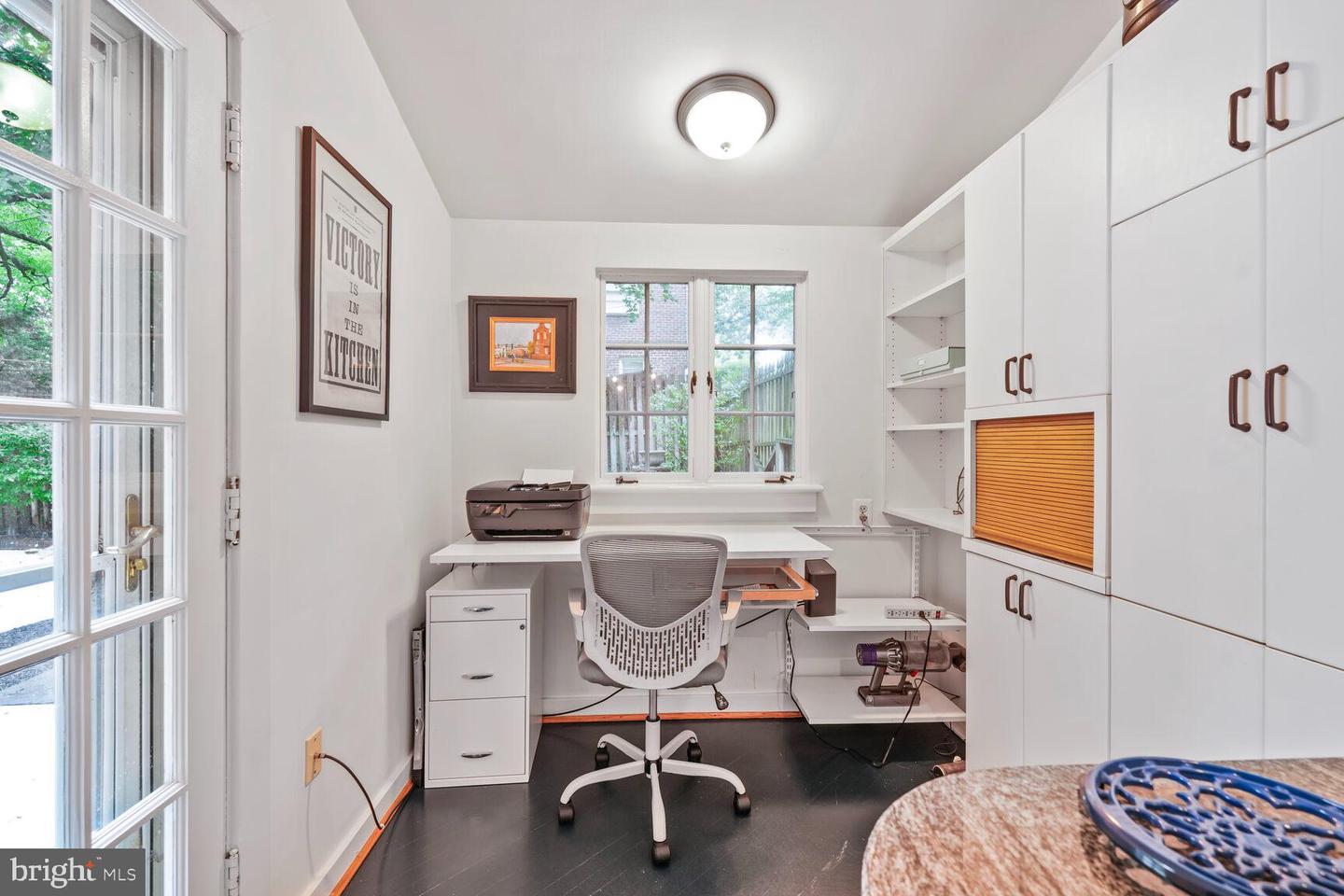 3030 N QUINCY ST, ARLINGTON, Virginia 22207, 4 Bedrooms Bedrooms, ,3 BathroomsBathrooms,Residential,For sale,3030 N QUINCY ST,VAAR2059088 MLS # VAAR2059088