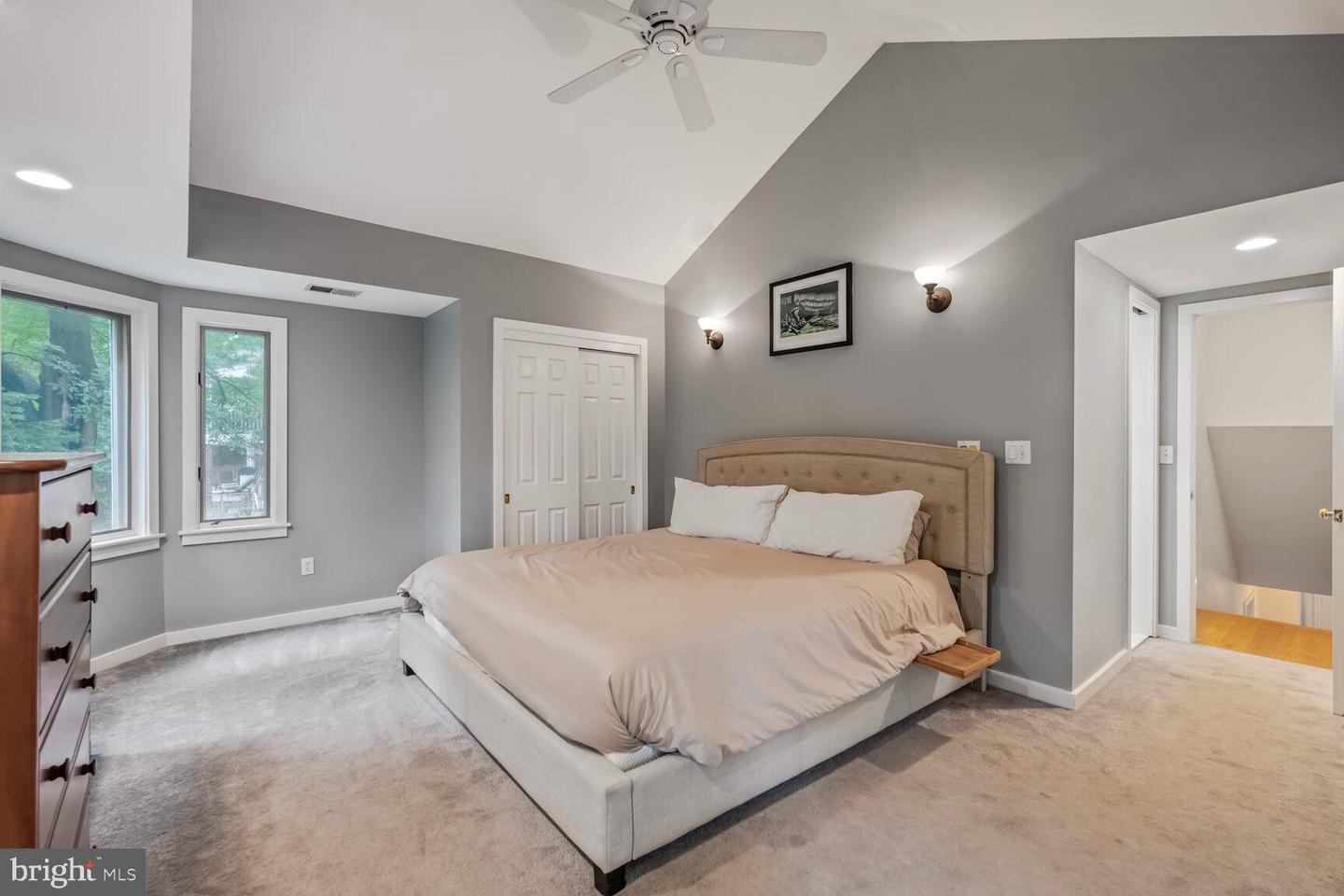 3030 N QUINCY ST, ARLINGTON, Virginia 22207, 4 Bedrooms Bedrooms, ,3 BathroomsBathrooms,Residential,For sale,3030 N QUINCY ST,VAAR2059088 MLS # VAAR2059088