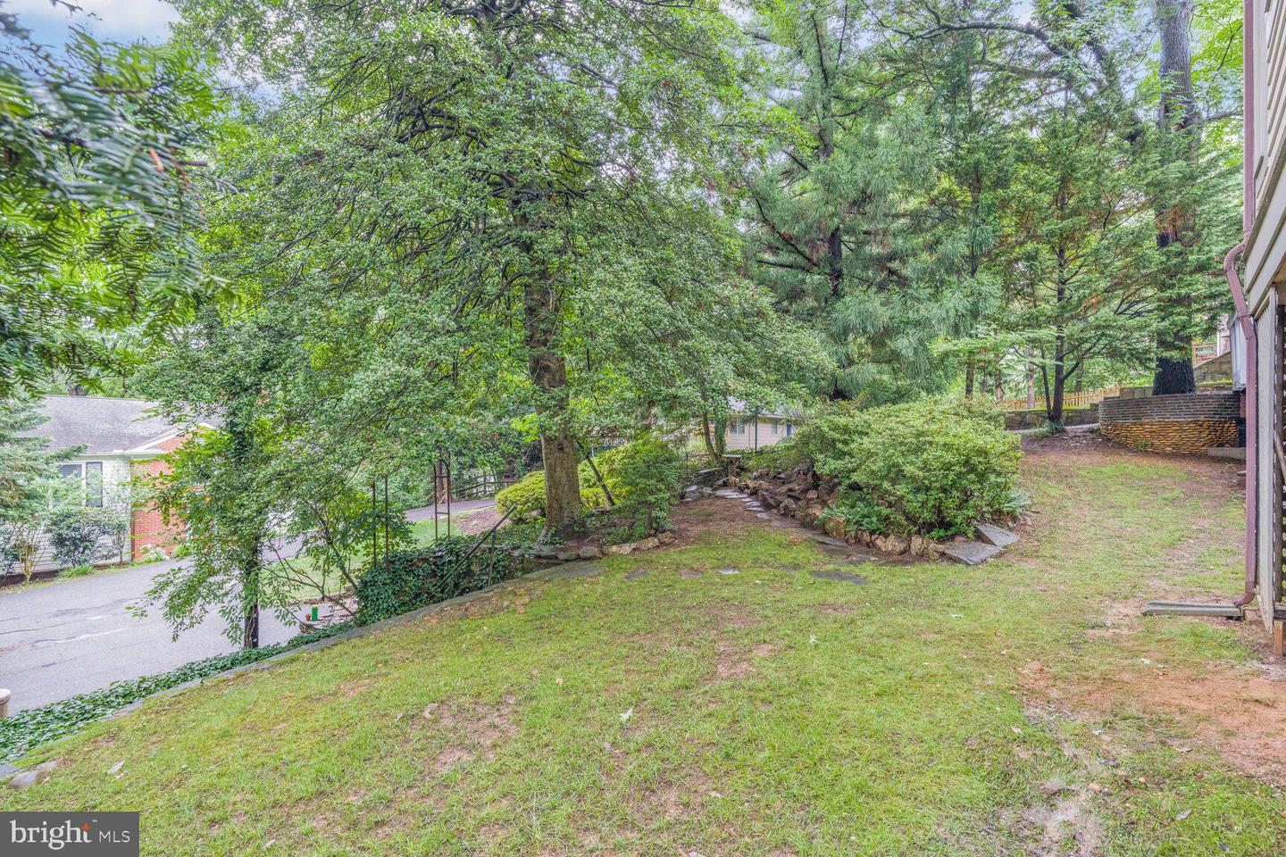 3030 N QUINCY ST, ARLINGTON, Virginia 22207, 4 Bedrooms Bedrooms, ,3 BathroomsBathrooms,Residential,For sale,3030 N QUINCY ST,VAAR2059088 MLS # VAAR2059088