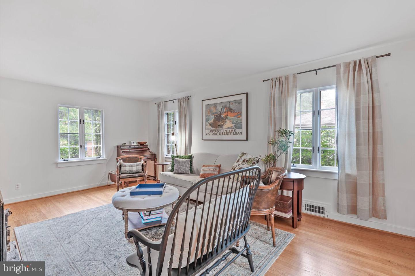 3030 N QUINCY ST, ARLINGTON, Virginia 22207, 4 Bedrooms Bedrooms, ,3 BathroomsBathrooms,Residential,For sale,3030 N QUINCY ST,VAAR2059088 MLS # VAAR2059088