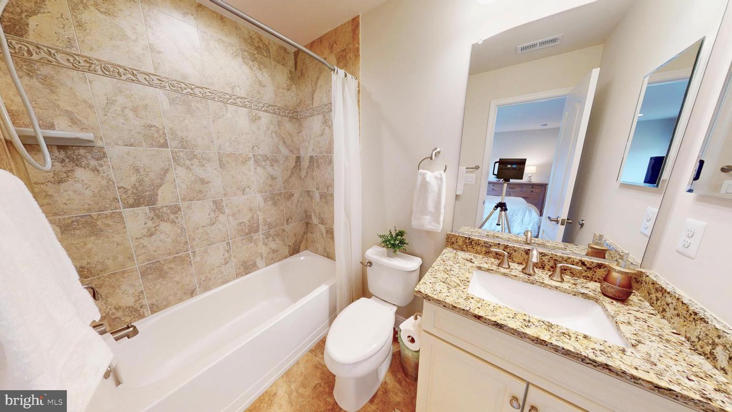 9813 SUNRISE RD, VIENNA, Virginia 22181, 7 Bedrooms Bedrooms, ,5 BathroomsBathrooms,Residential,For sale,9813 SUNRISE RD,VAFX2246816 MLS # VAFX2246816
