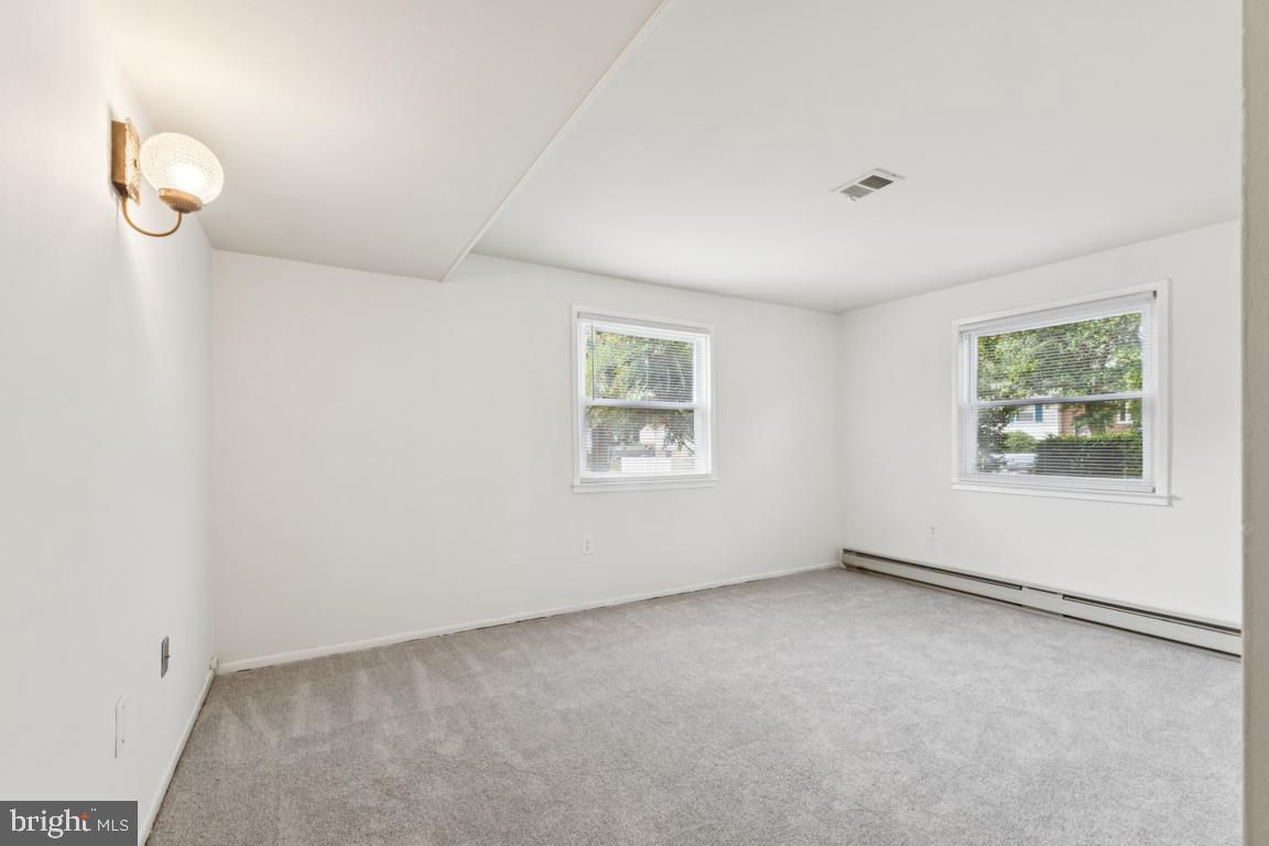 13229 DELANEY RD, WOODBRIDGE, Virginia 22193, 5 Bedrooms Bedrooms, ,3 BathroomsBathrooms,Residential,For sale,13229 DELANEY RD,VAPW2096794 MLS # VAPW2096794