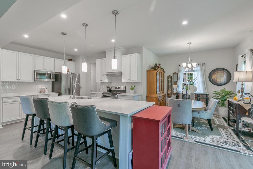 8903 MAPLE RUN DR, FREDERICKSBURG, Virginia 22407, 5 Bedrooms Bedrooms, ,3 BathroomsBathrooms,Residential,8903 MAPLE RUN DR,VASP2034118 MLS # VASP2034118