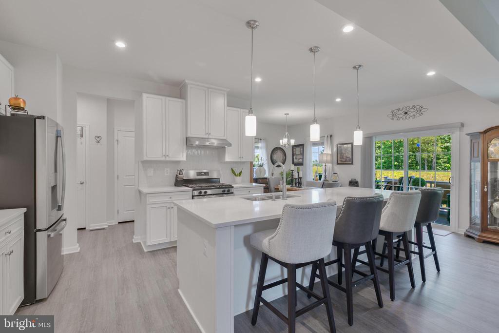 8903 MAPLE RUN DR, FREDERICKSBURG, Virginia 22407, 5 Bedrooms Bedrooms, ,3 BathroomsBathrooms,Residential,8903 MAPLE RUN DR,VASP2034118 MLS # VASP2034118