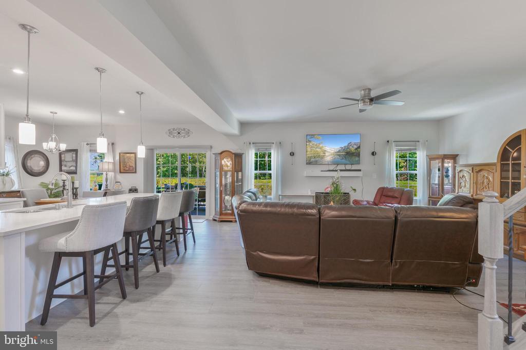 8903 MAPLE RUN DR, FREDERICKSBURG, Virginia 22407, 5 Bedrooms Bedrooms, ,3 BathroomsBathrooms,Residential,8903 MAPLE RUN DR,VASP2034118 MLS # VASP2034118