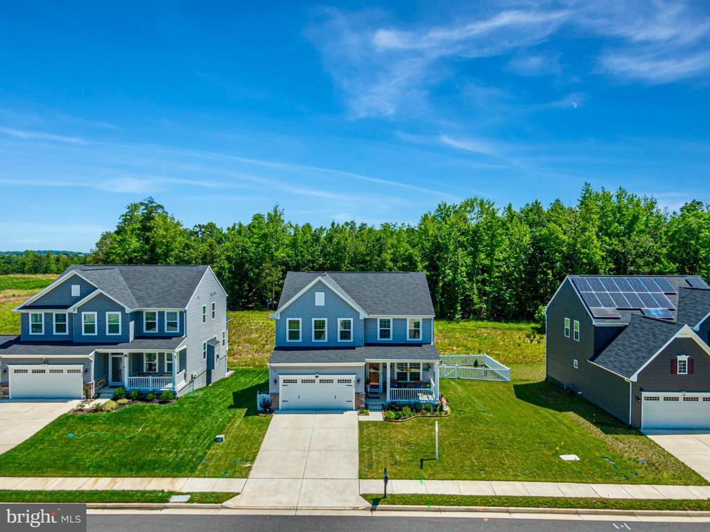 8903 MAPLE RUN DR, FREDERICKSBURG, Virginia 22407, 5 Bedrooms Bedrooms, ,3 BathroomsBathrooms,Residential,8903 MAPLE RUN DR,VASP2034118 MLS # VASP2034118