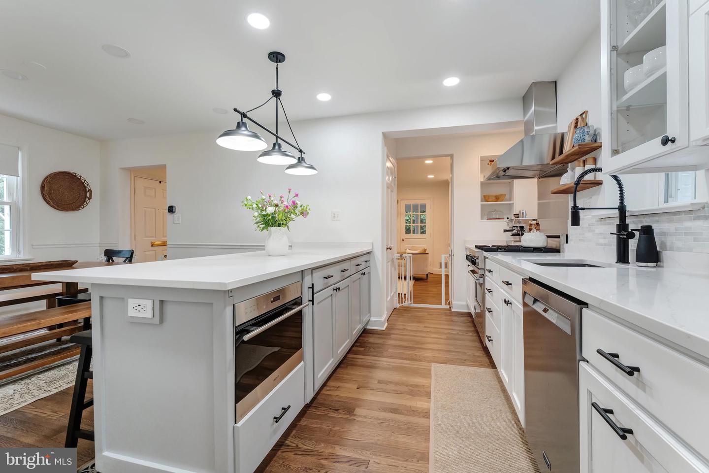 2408 N UPSHUR ST, ARLINGTON, Virginia 22207, 4 Bedrooms Bedrooms, ,3 BathroomsBathrooms,Residential,For sale,2408 N UPSHUR ST,VAAR2059064 MLS # VAAR2059064