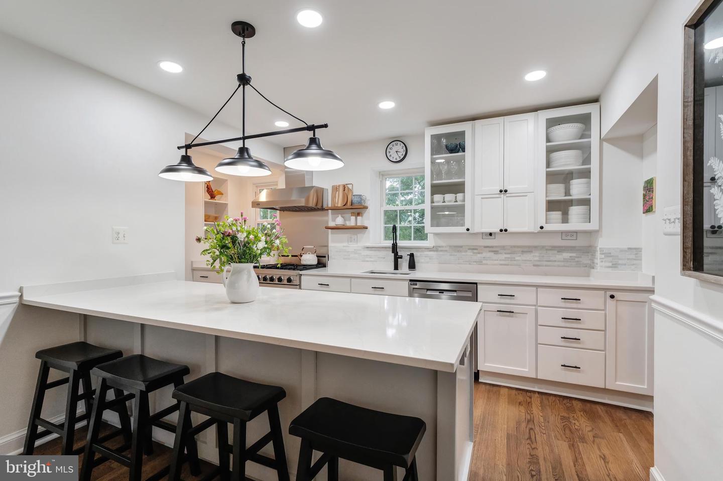 2408 N UPSHUR ST, ARLINGTON, Virginia 22207, 4 Bedrooms Bedrooms, ,3 BathroomsBathrooms,Residential,For sale,2408 N UPSHUR ST,VAAR2059064 MLS # VAAR2059064