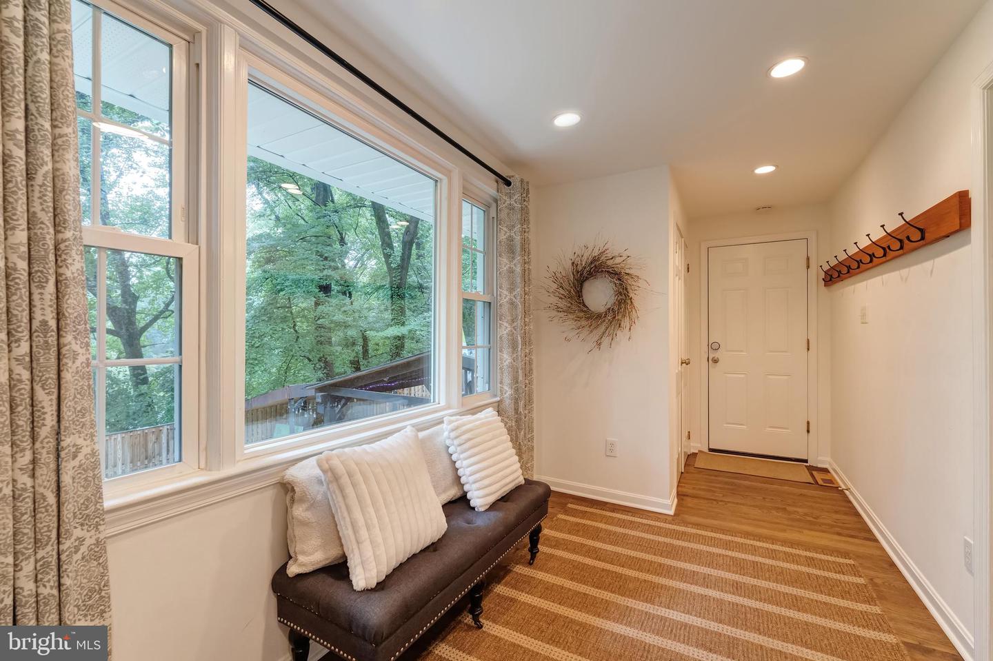 2408 N UPSHUR ST, ARLINGTON, Virginia 22207, 4 Bedrooms Bedrooms, ,3 BathroomsBathrooms,Residential,For sale,2408 N UPSHUR ST,VAAR2059064 MLS # VAAR2059064