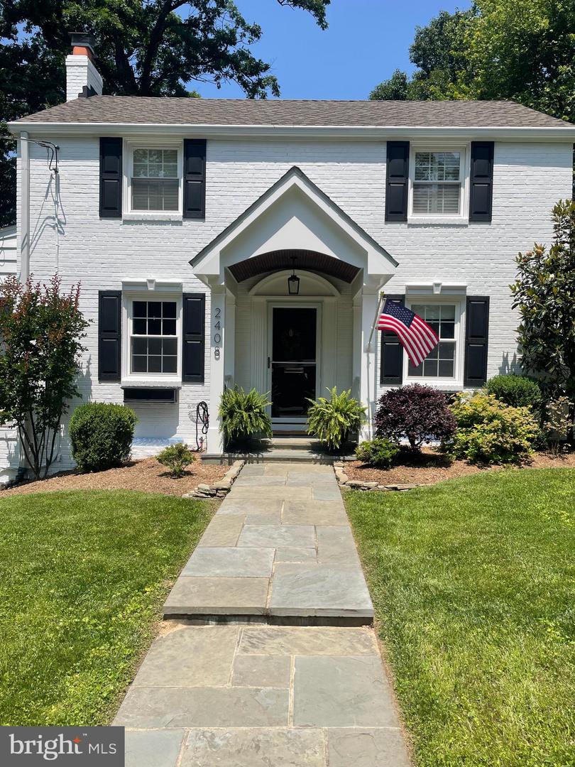 2408 N UPSHUR ST, ARLINGTON, Virginia 22207, 4 Bedrooms Bedrooms, ,3 BathroomsBathrooms,Residential,For sale,2408 N UPSHUR ST,VAAR2059064 MLS # VAAR2059064