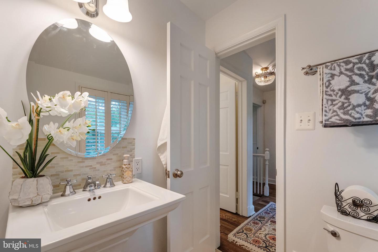 2408 N UPSHUR ST, ARLINGTON, Virginia 22207, 4 Bedrooms Bedrooms, ,3 BathroomsBathrooms,Residential,For sale,2408 N UPSHUR ST,VAAR2059064 MLS # VAAR2059064
