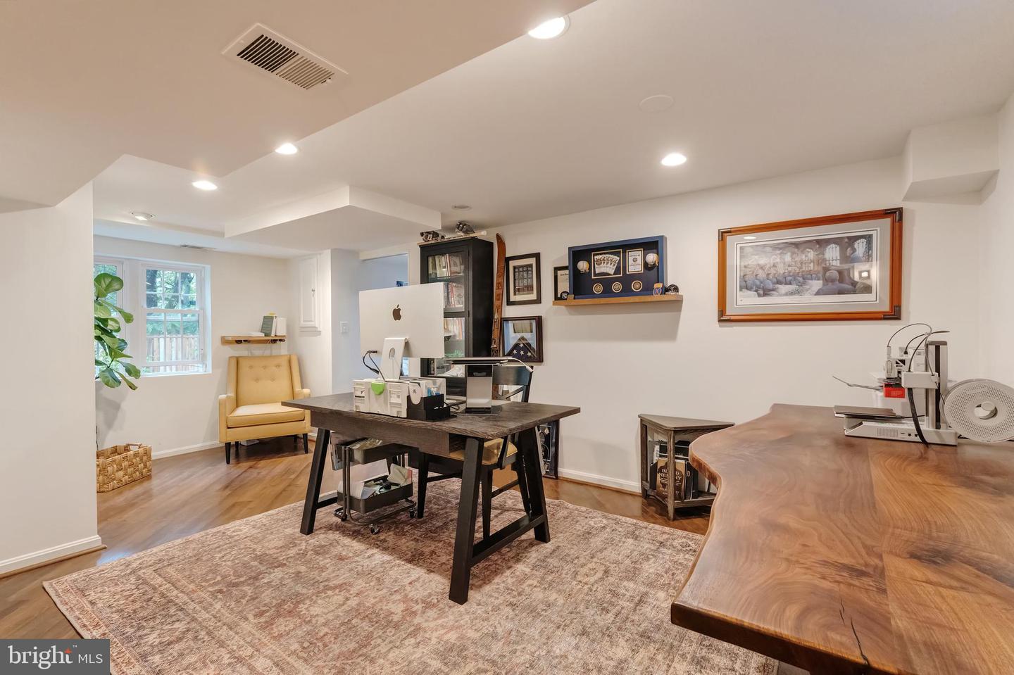 2408 N UPSHUR ST, ARLINGTON, Virginia 22207, 4 Bedrooms Bedrooms, ,3 BathroomsBathrooms,Residential,For sale,2408 N UPSHUR ST,VAAR2059064 MLS # VAAR2059064