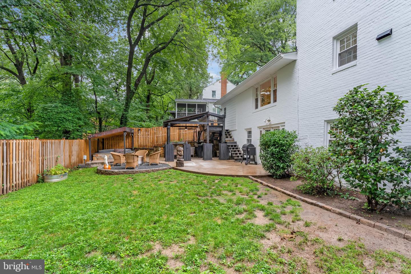 2408 N UPSHUR ST, ARLINGTON, Virginia 22207, 4 Bedrooms Bedrooms, ,3 BathroomsBathrooms,Residential,For sale,2408 N UPSHUR ST,VAAR2059064 MLS # VAAR2059064