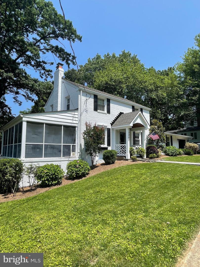 2408 N UPSHUR ST, ARLINGTON, Virginia 22207, 4 Bedrooms Bedrooms, ,3 BathroomsBathrooms,Residential,For sale,2408 N UPSHUR ST,VAAR2059064 MLS # VAAR2059064