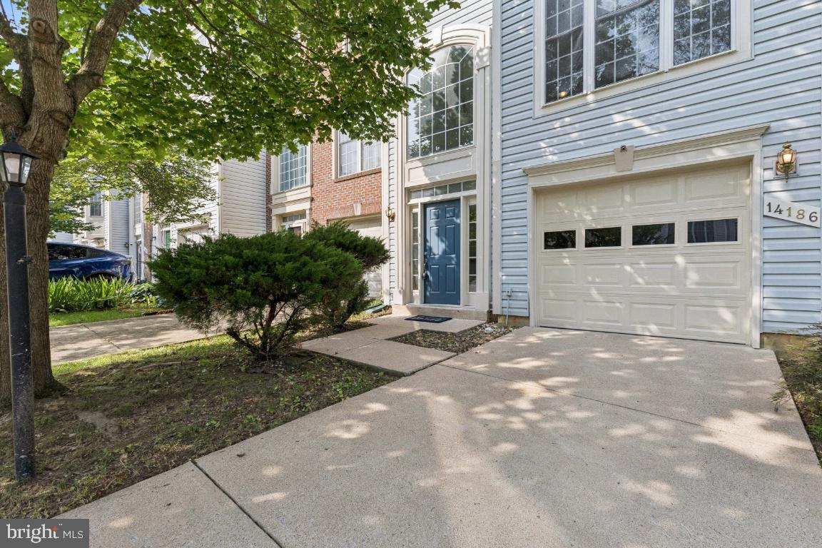 14186 MADRIGAL DR, WOODBRIDGE, Virginia 22193, 3 Bedrooms Bedrooms, ,2 BathroomsBathrooms,Residential,For sale,14186 MADRIGAL DR,VAPW2096826 MLS # VAPW2096826