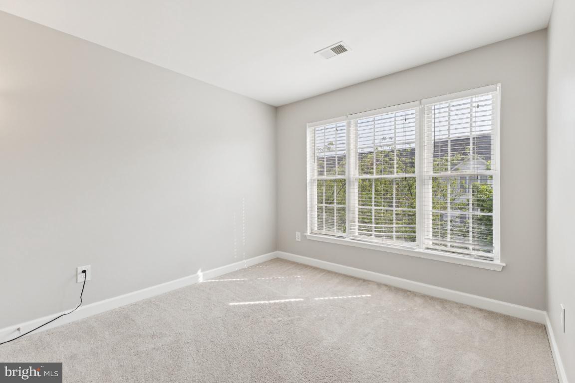 14186 MADRIGAL DR, WOODBRIDGE, Virginia 22193, 3 Bedrooms Bedrooms, ,2 BathroomsBathrooms,Residential,For sale,14186 MADRIGAL DR,VAPW2096826 MLS # VAPW2096826