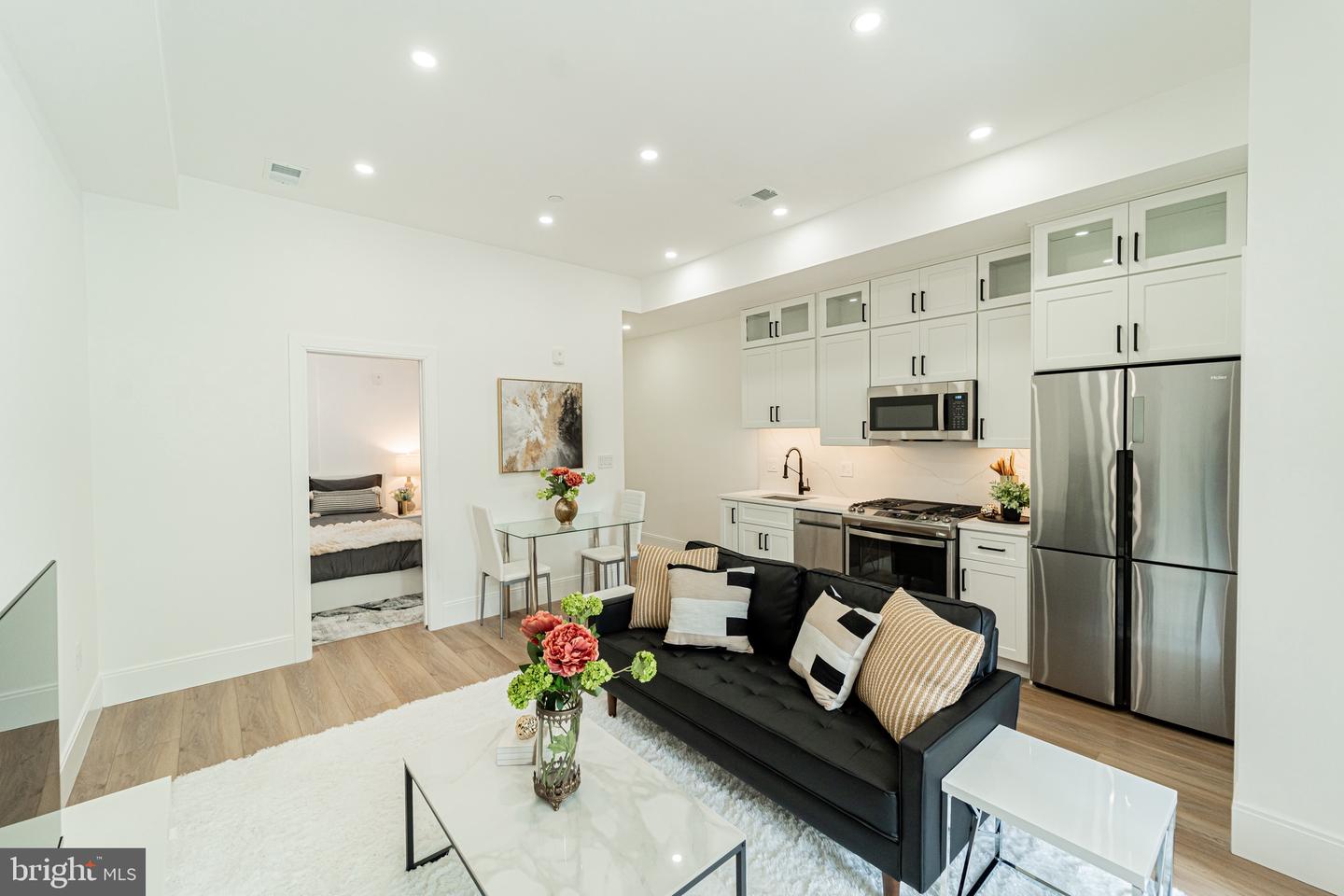 2517 ONTARIO RD NW #6, WASHINGTON, District Of Columbia 20009, 2 Bedrooms Bedrooms, ,1 BathroomBathrooms,Residential,For sale,2517 ONTARIO RD NW #6,DCDC2204900 MLS # DCDC2204900