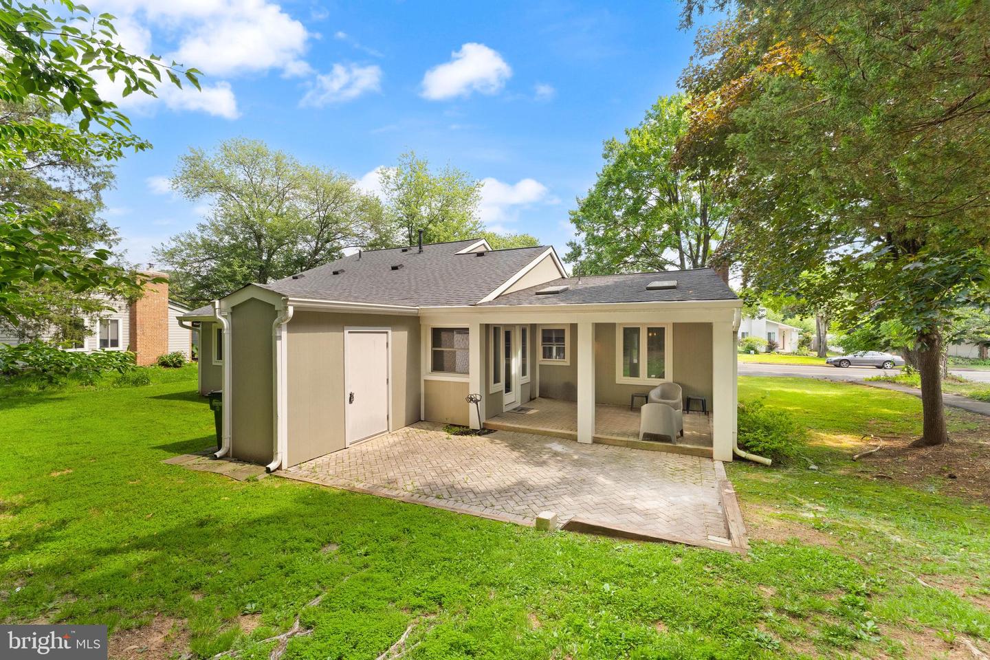 402 SUGARLAND RUN DR, STERLING, Virginia 20164, 4 Bedrooms Bedrooms, ,3 BathroomsBathrooms,Residential,For sale,402 SUGARLAND RUN DR,VALO2099264 MLS # VALO2099264
