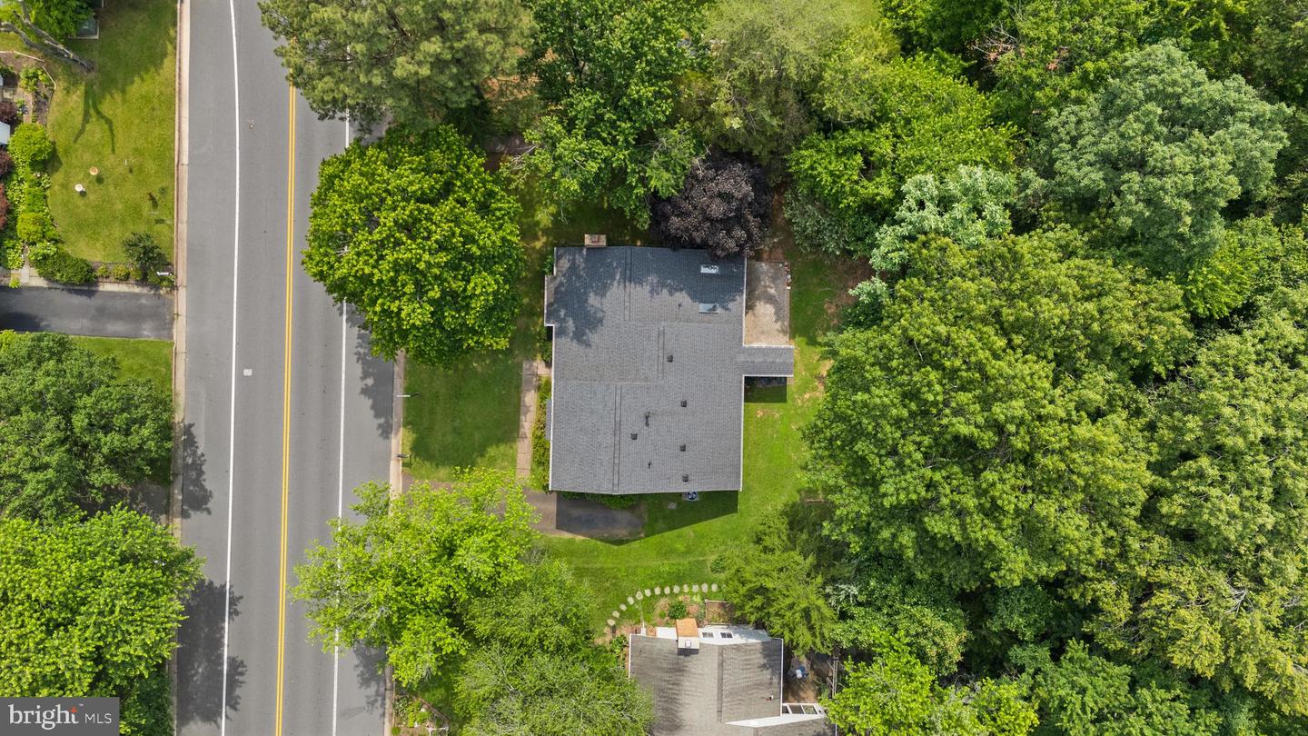 402 SUGARLAND RUN DR, STERLING, Virginia 20164, 4 Bedrooms Bedrooms, ,3 BathroomsBathrooms,Residential,For sale,402 SUGARLAND RUN DR,VALO2099264 MLS # VALO2099264
