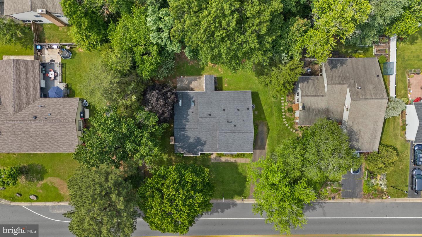 402 SUGARLAND RUN DR, STERLING, Virginia 20164, 4 Bedrooms Bedrooms, ,3 BathroomsBathrooms,Residential,For sale,402 SUGARLAND RUN DR,VALO2099264 MLS # VALO2099264