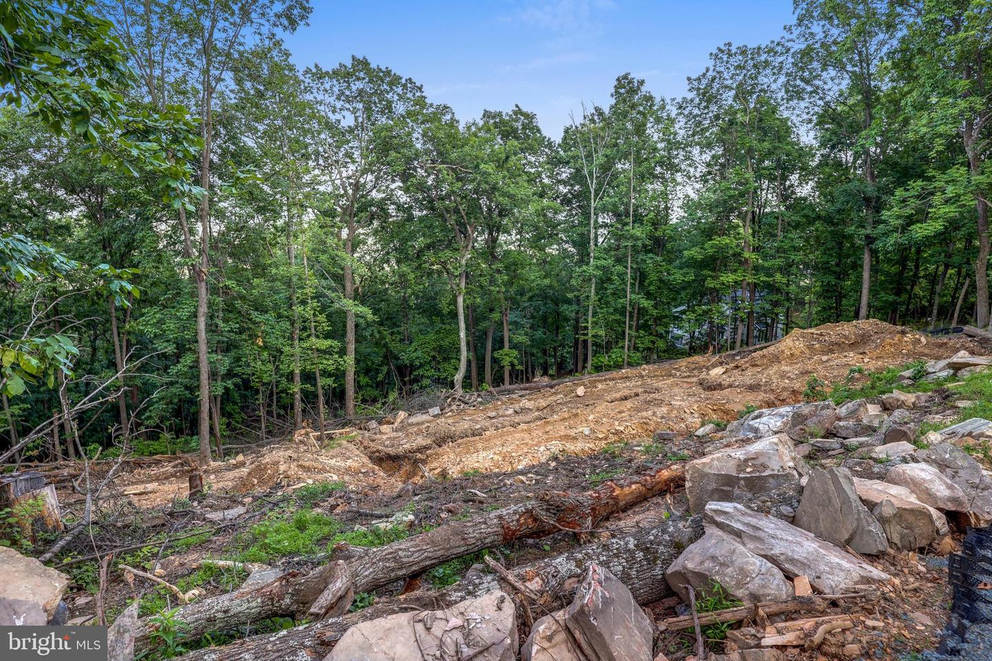 16316 SUMNEY DR, HAYMARKET, Virginia 20169, 3 Bedrooms Bedrooms, ,2 BathroomsBathrooms,Residential,For sale,16316 SUMNEY DR,VAPW2096964 MLS # VAPW2096964