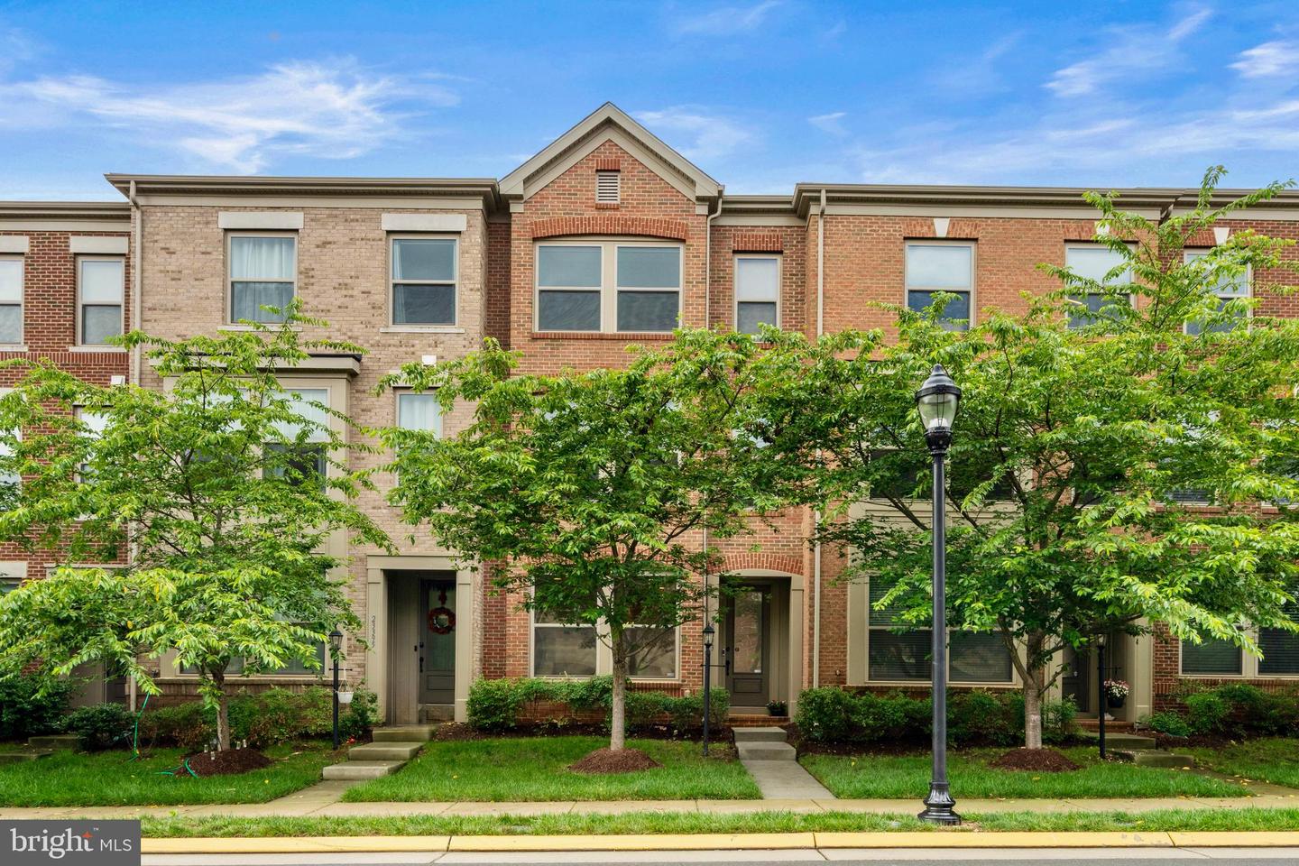 23393 EPPERSON SQ, BRAMBLETON, Virginia 20148, 3 Bedrooms Bedrooms, ,3 BathroomsBathrooms,Residential,For sale,23393 EPPERSON SQ,VALO2099480 MLS # VALO2099480