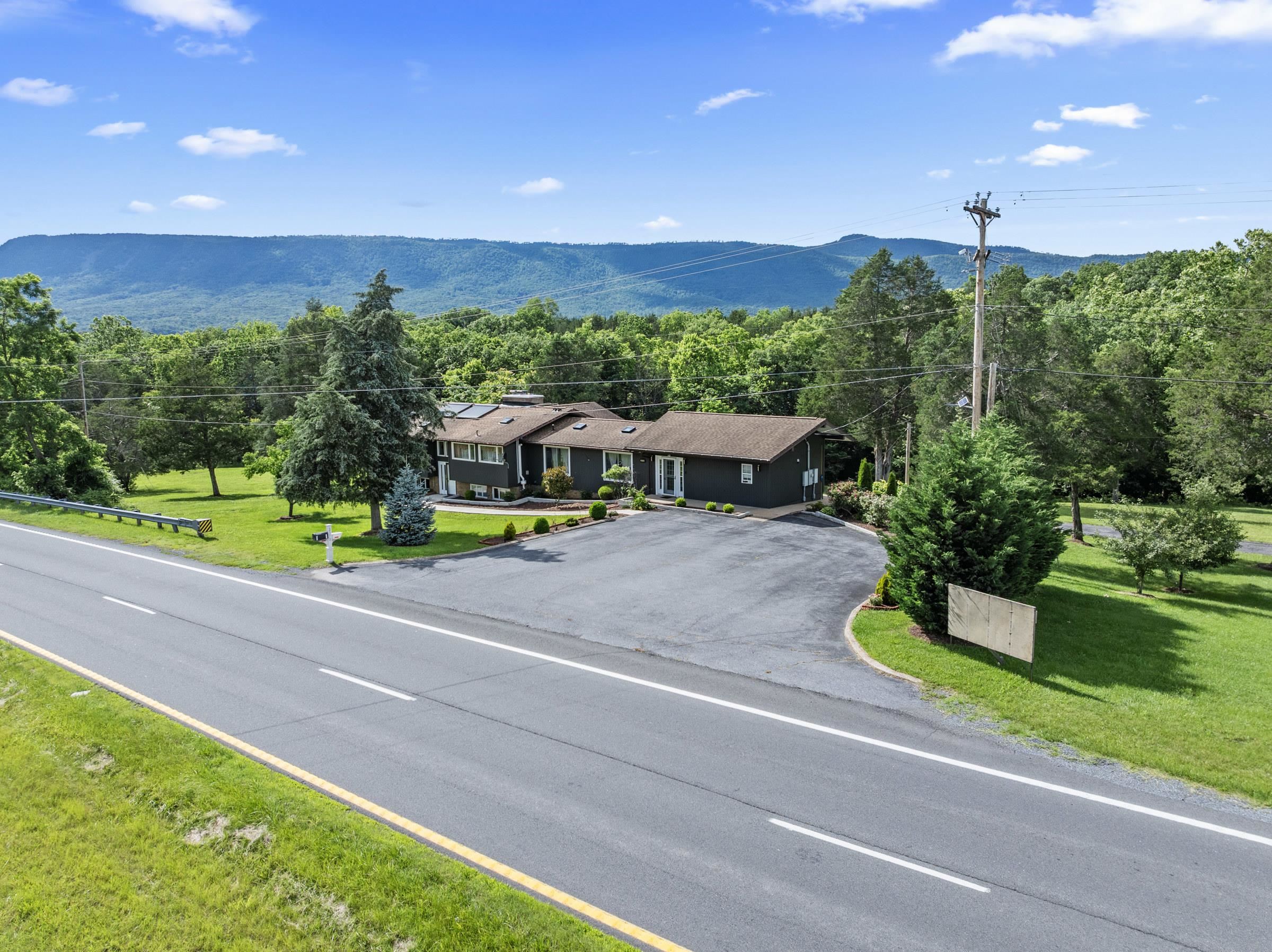 2370 US HWY 211 W, LURAY, Virginia 22835, 4 Bedrooms Bedrooms, ,3 BathroomsBathrooms,Residential,2370 US HWY 211 W,666042 MLS # 666042