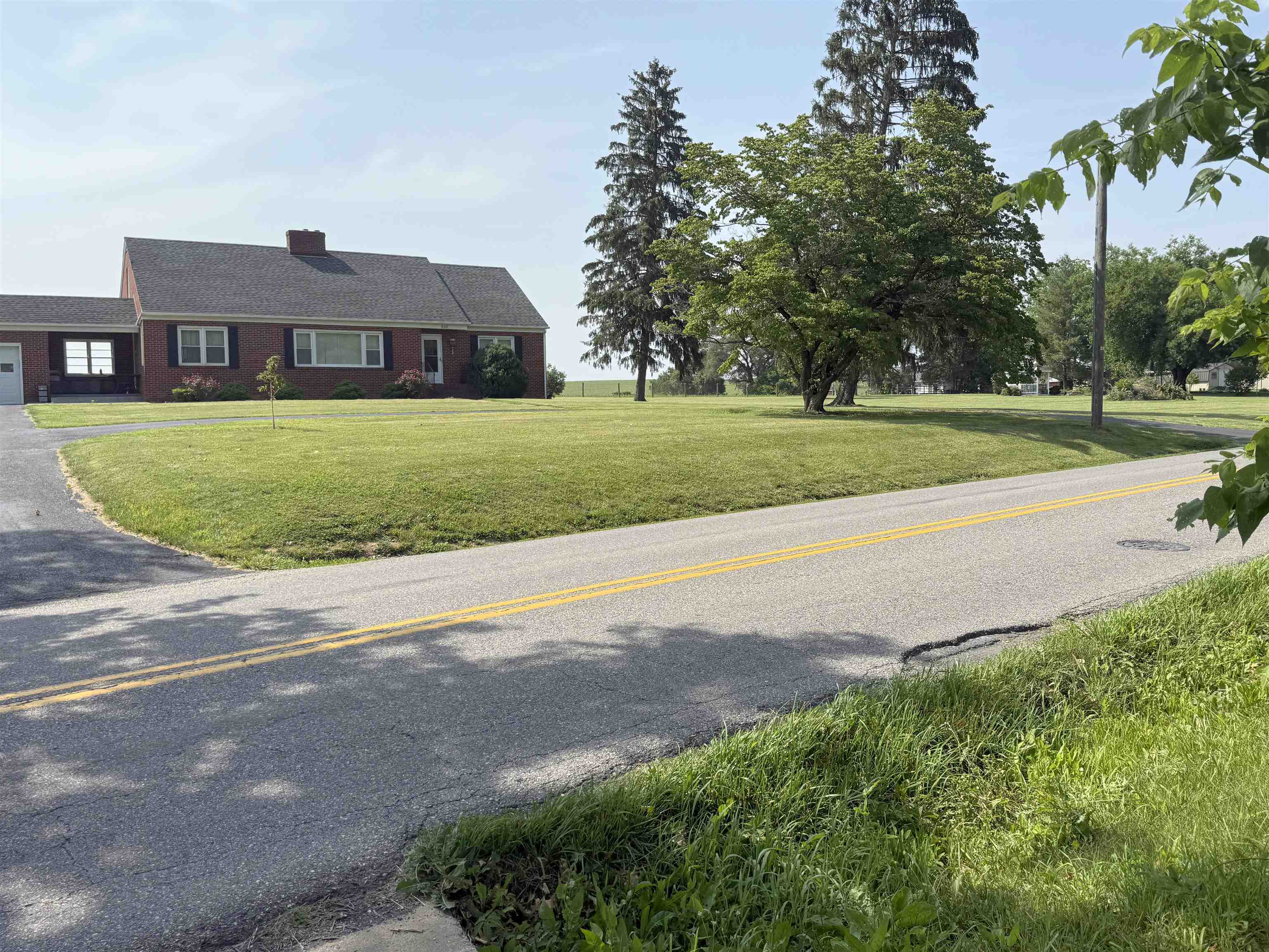 505 BATTLEFIELD RD, FORT DEFIANCE, Virginia 24437, 2 Bedrooms Bedrooms, ,1 BathroomBathrooms,Residential,505 BATTLEFIELD RD,666043 MLS # 666043