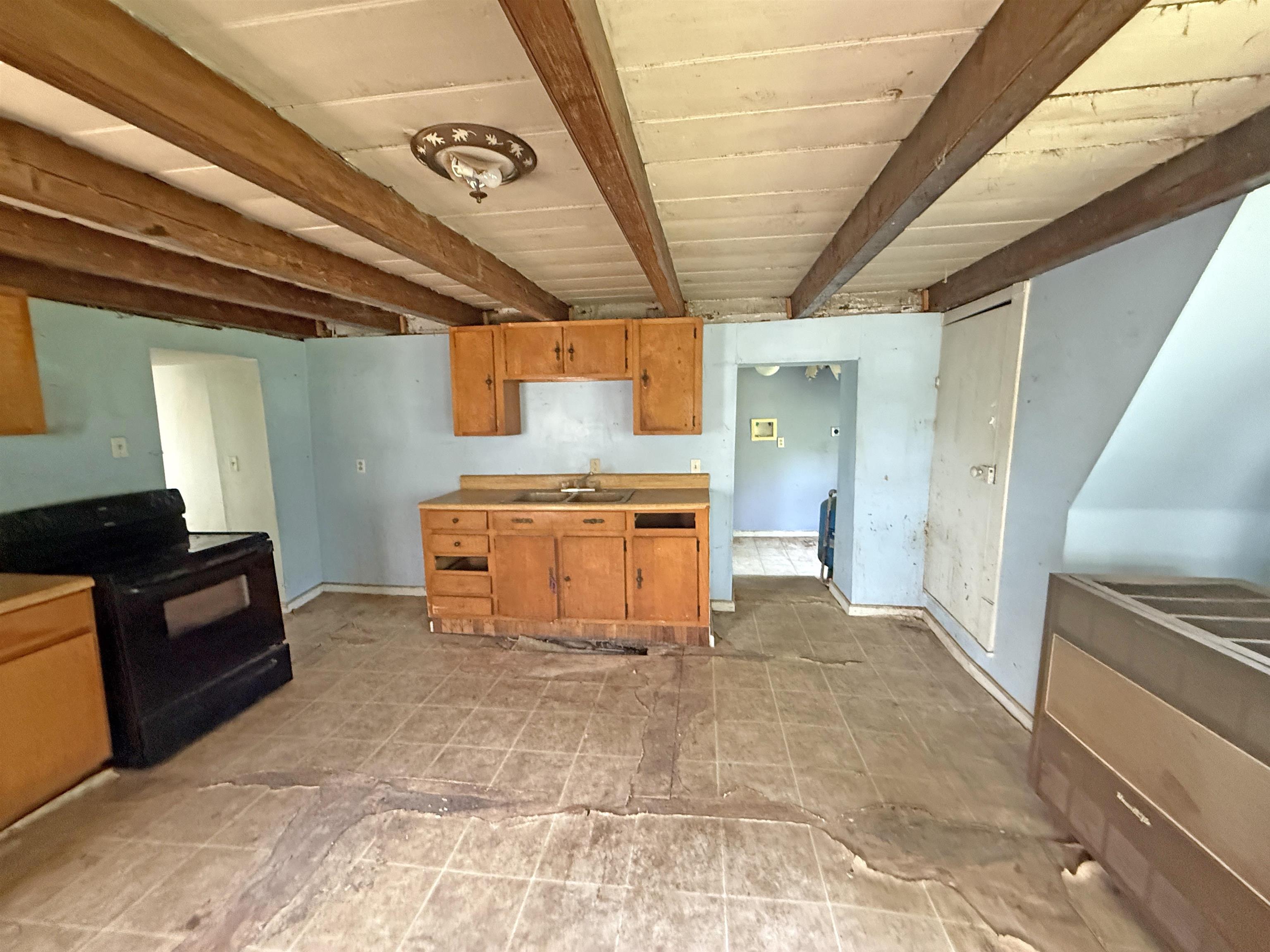 505 BATTLEFIELD RD, FORT DEFIANCE, Virginia 24437, 2 Bedrooms Bedrooms, ,1 BathroomBathrooms,Residential,505 BATTLEFIELD RD,666043 MLS # 666043