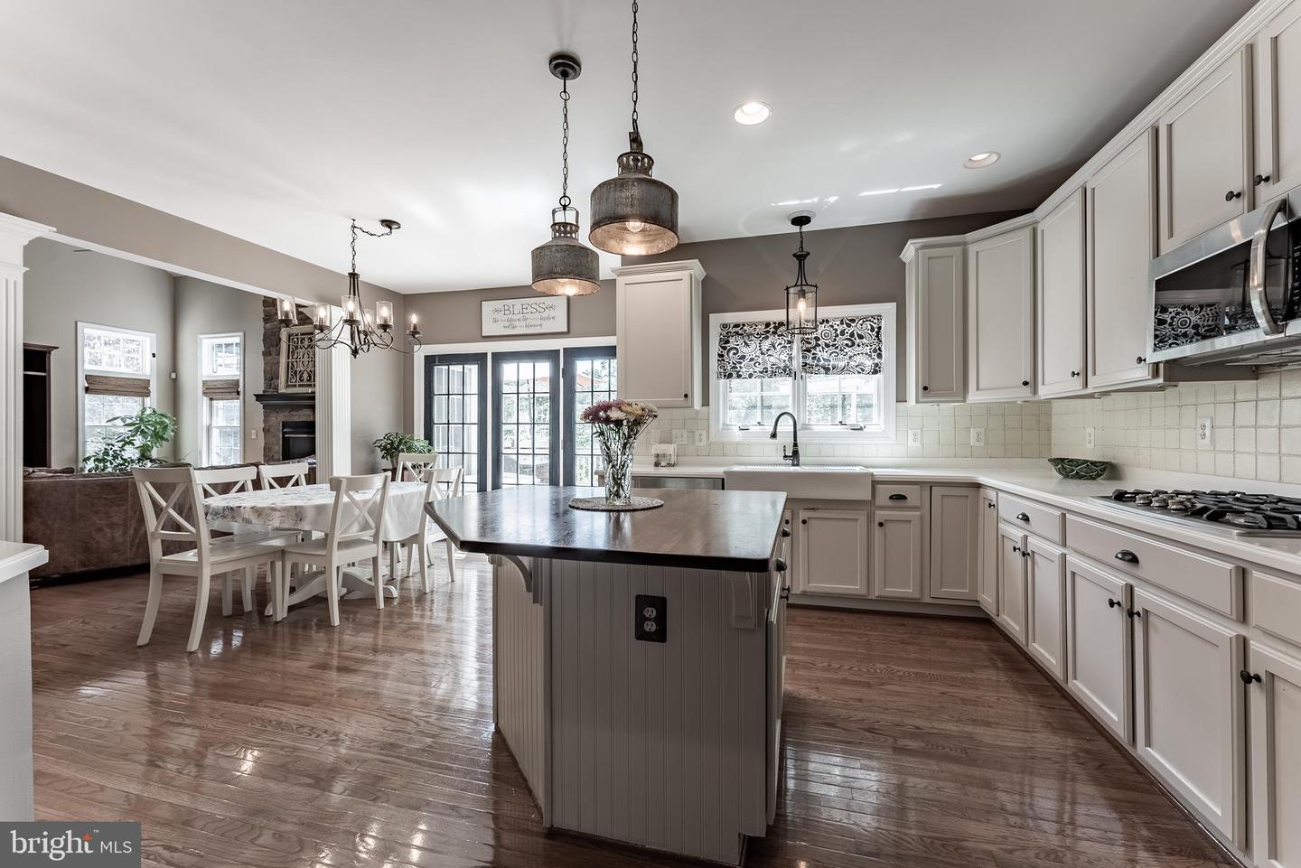 12655 ARTHUR GRAVES JR CT, BRISTOW, Virginia 20136, 5 Bedrooms Bedrooms, ,3 BathroomsBathrooms,Residential,For sale,12655 ARTHUR GRAVES JR CT,VAPW2097070 MLS # VAPW2097070