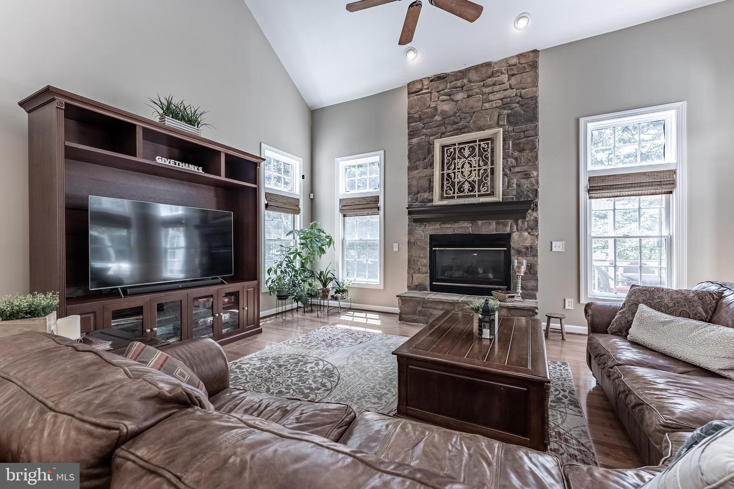 12655 ARTHUR GRAVES JR CT, BRISTOW, Virginia 20136, 5 Bedrooms Bedrooms, ,3 BathroomsBathrooms,Residential,For sale,12655 ARTHUR GRAVES JR CT,VAPW2097070 MLS # VAPW2097070