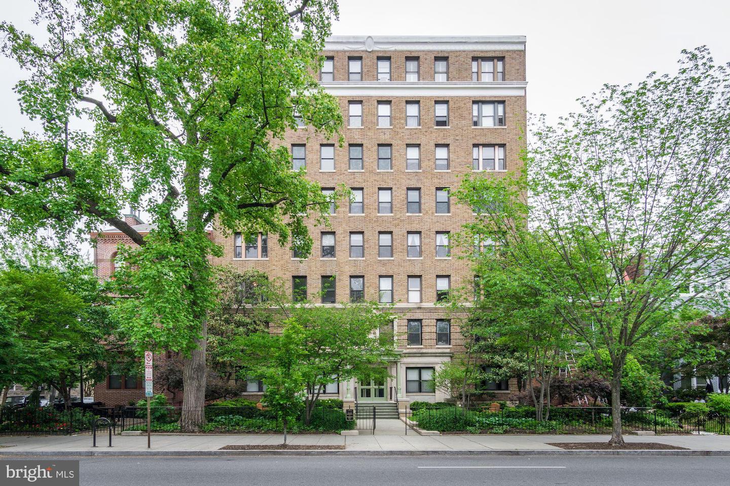 1915 16TH ST NW #203, WASHINGTON, District Of Columbia 20009, 1 Bedroom Bedrooms, 4 Rooms Rooms,1 BathroomBathrooms,Residential,For sale,1915 16TH ST NW #203,DCDC2205890 MLS # DCDC2205890