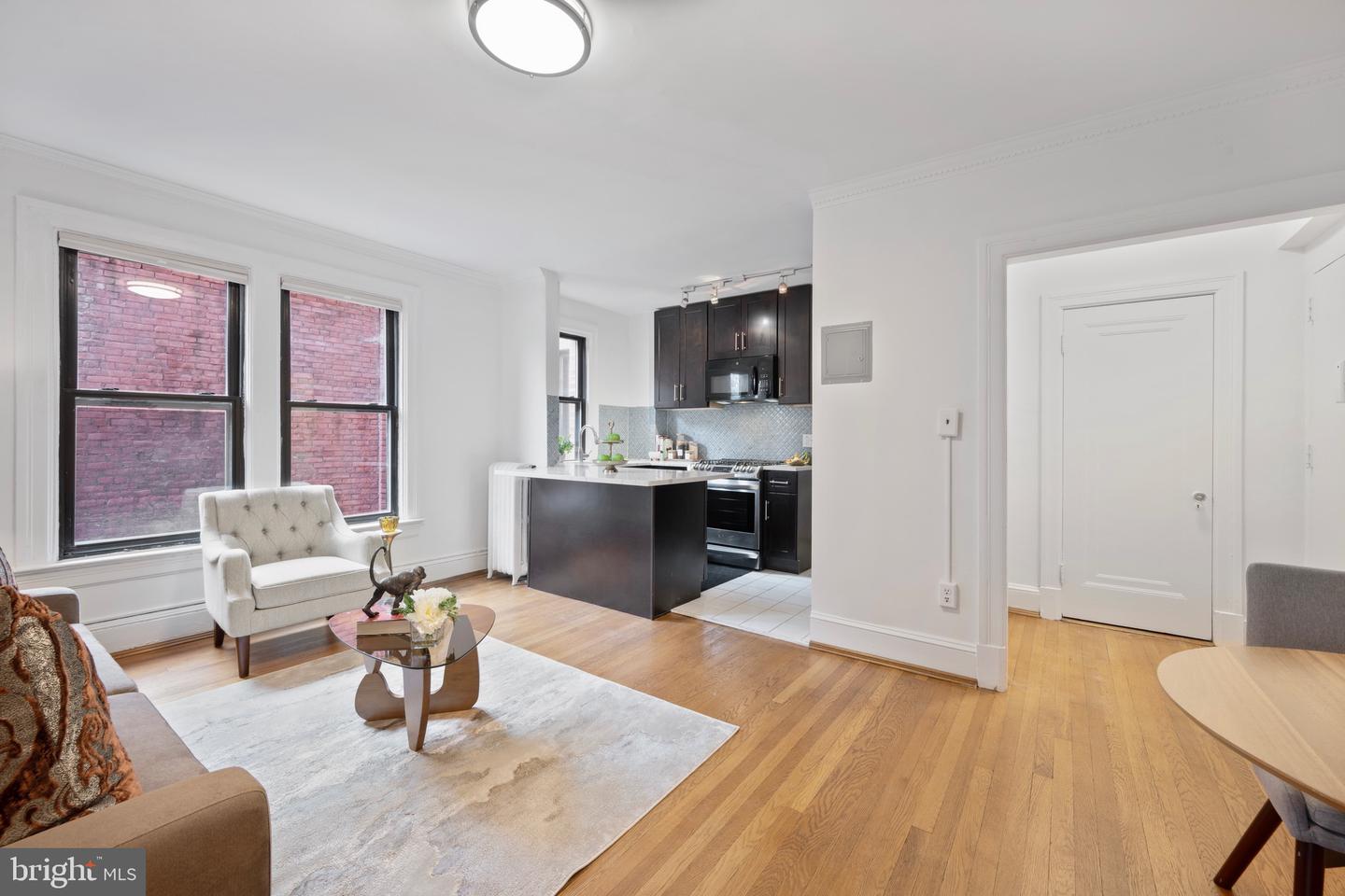 1915 16TH ST NW #203, WASHINGTON, District Of Columbia 20009, 1 Bedroom Bedrooms, 4 Rooms Rooms,1 BathroomBathrooms,Residential,For sale,1915 16TH ST NW #203,DCDC2205890 MLS # DCDC2205890