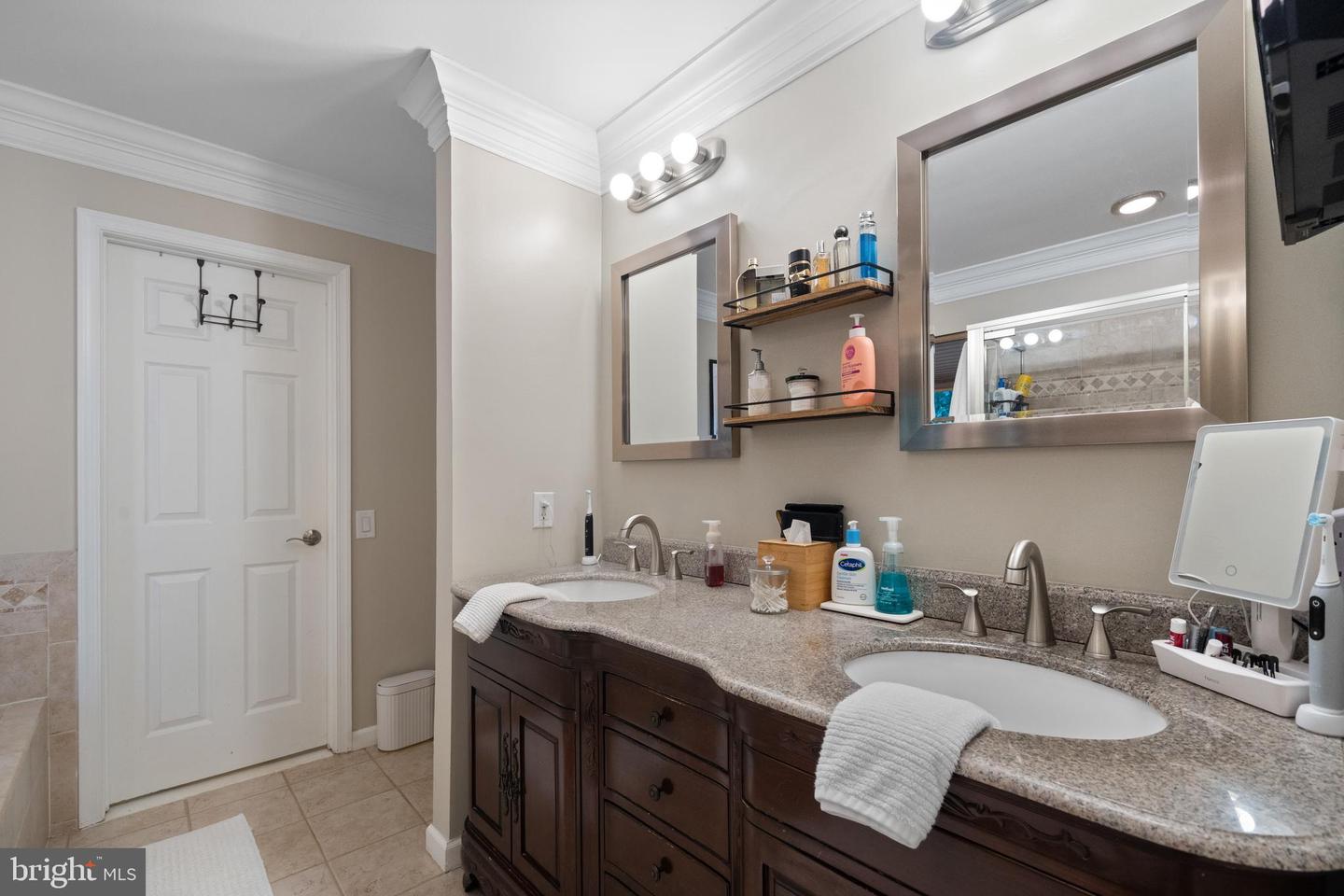 15021 NIGHTFALL LN, WOODBRIDGE, Virginia 22193, 6 Bedrooms Bedrooms, ,3 BathroomsBathrooms,Residential,For sale,15021 NIGHTFALL LN,VAPW2097192 MLS # VAPW2097192