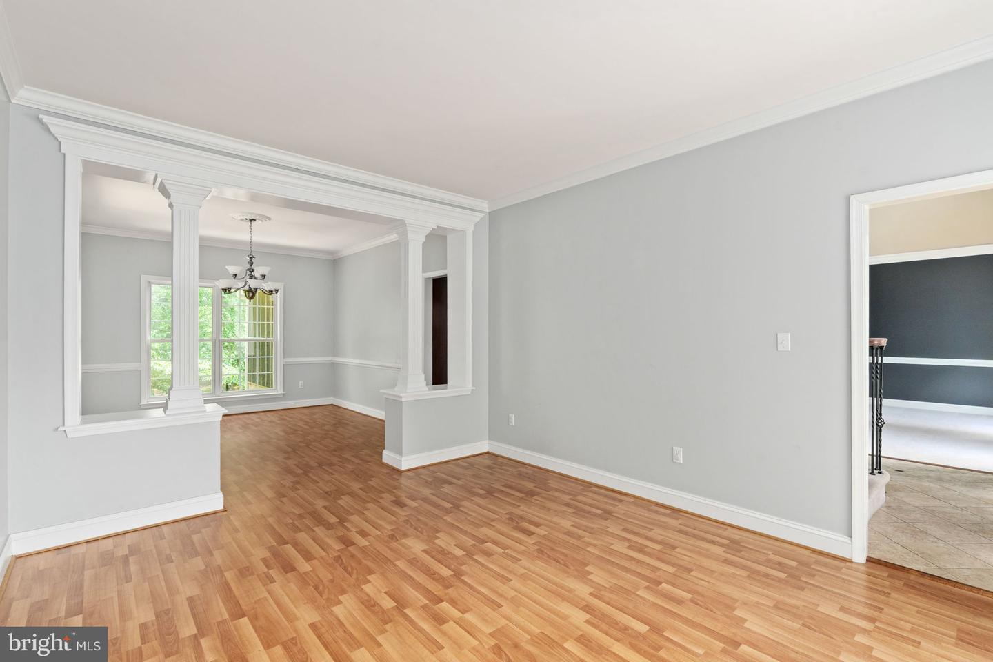 5 OAK CREST CT, FREDERICKSBURG, Virginia 22405, 6 Bedrooms Bedrooms, ,3 BathroomsBathrooms,Residential,For sale,5 OAK CREST CT,VAST2039920 MLS # VAST2039920