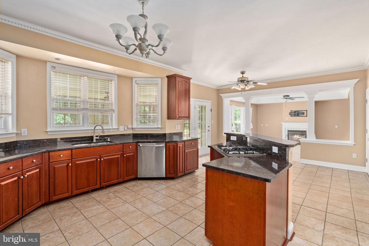 5 OAK CREST CT, FREDERICKSBURG, Virginia 22405, 6 Bedrooms Bedrooms, ,3 BathroomsBathrooms,Residential,For sale,5 OAK CREST CT,VAST2039920 MLS # VAST2039920