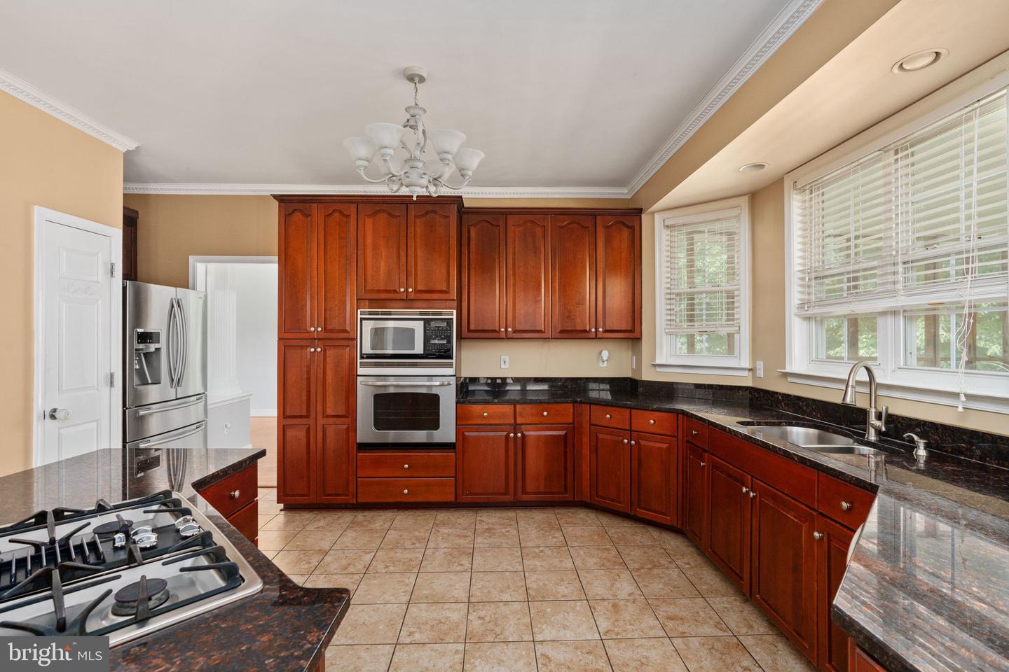 5 OAK CREST CT, FREDERICKSBURG, Virginia 22405, 6 Bedrooms Bedrooms, ,3 BathroomsBathrooms,Residential,For sale,5 OAK CREST CT,VAST2039920 MLS # VAST2039920