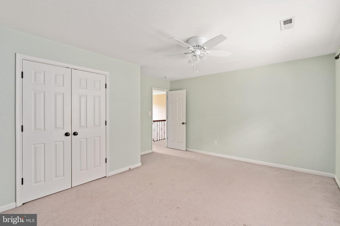 5 OAK CREST CT, FREDERICKSBURG, Virginia 22405, 6 Bedrooms Bedrooms, ,3 BathroomsBathrooms,Residential,For sale,5 OAK CREST CT,VAST2039920 MLS # VAST2039920