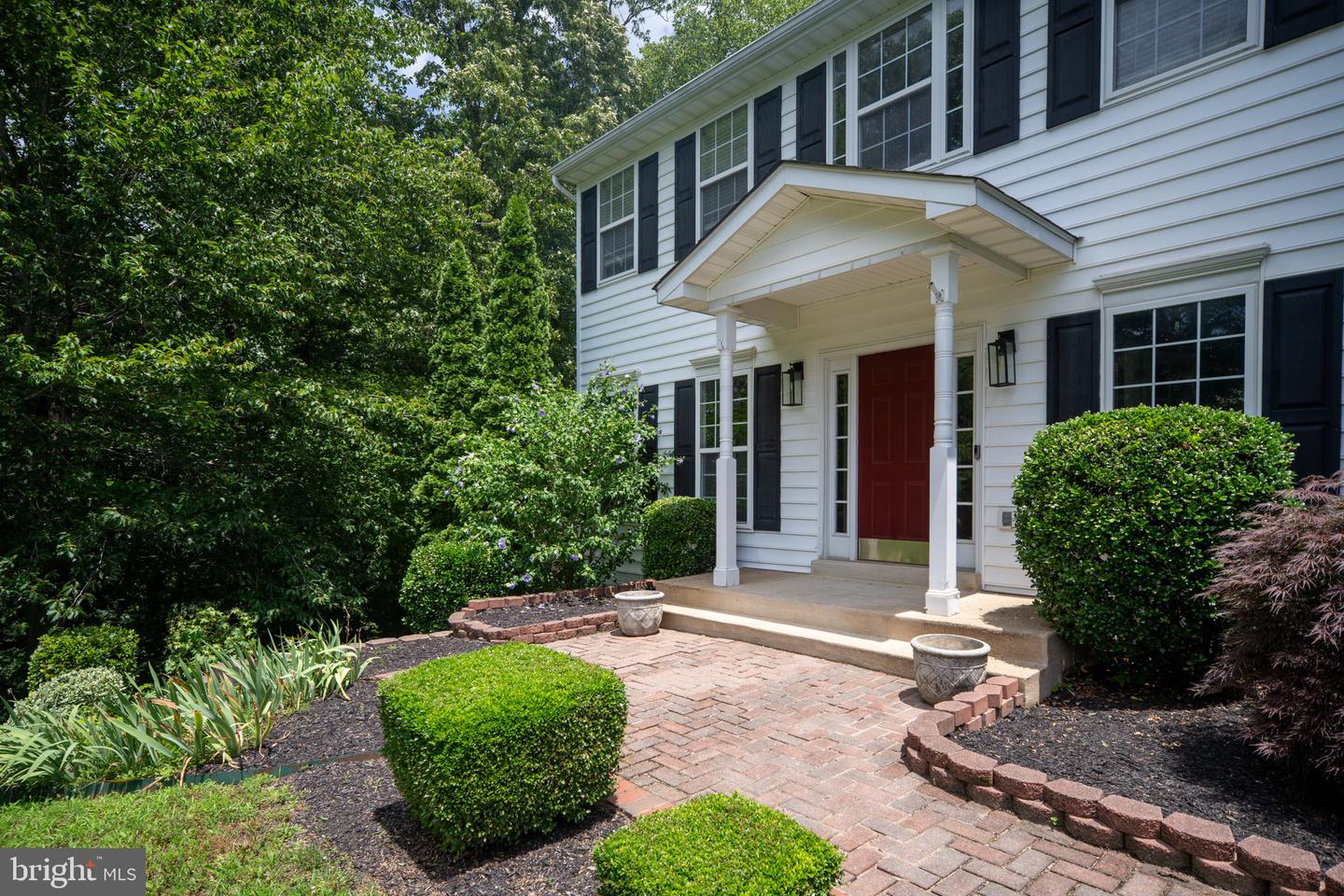 5 OAK CREST CT, FREDERICKSBURG, Virginia 22405, 6 Bedrooms Bedrooms, ,3 BathroomsBathrooms,Residential,For sale,5 OAK CREST CT,VAST2039920 MLS # VAST2039920