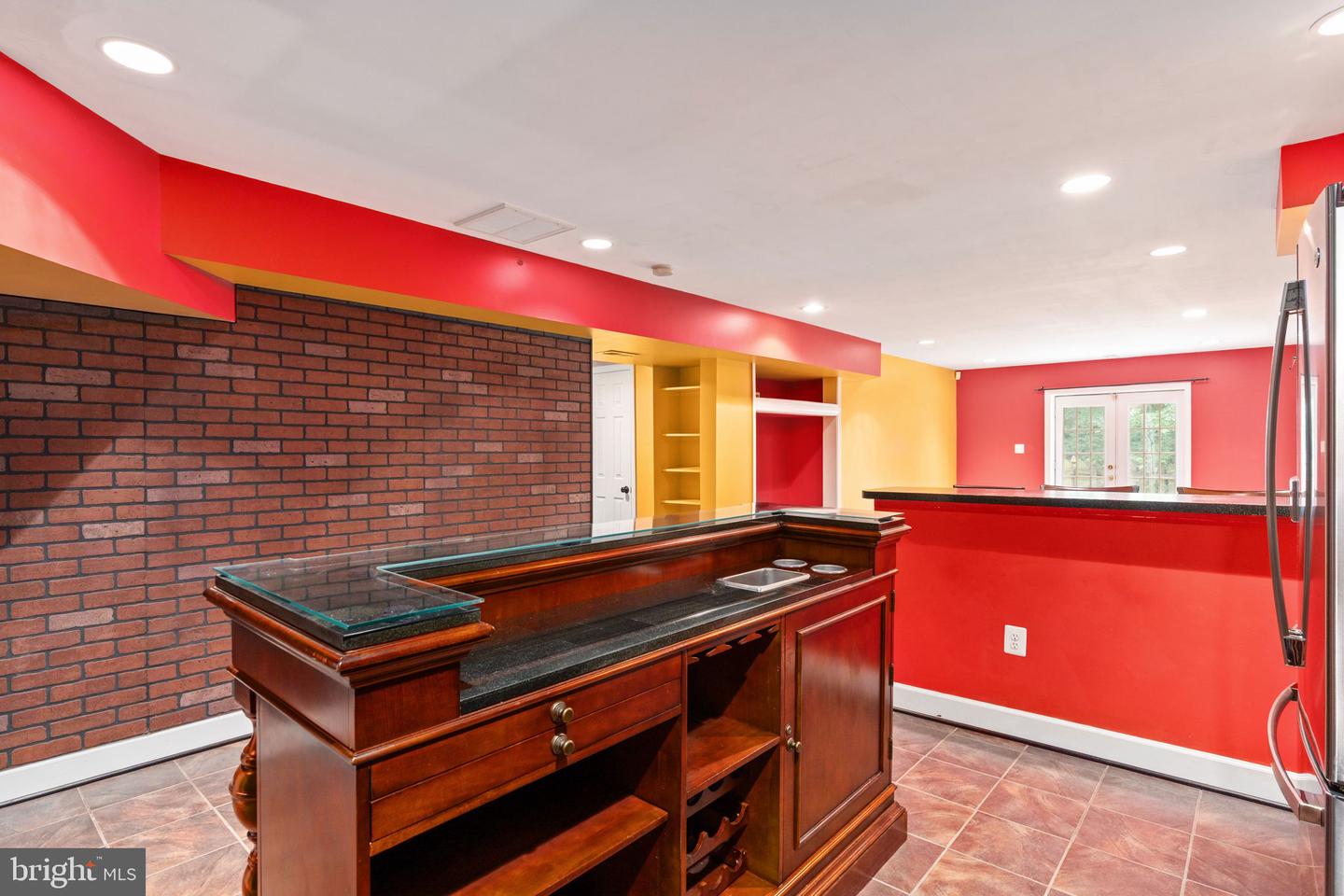 5 OAK CREST CT, FREDERICKSBURG, Virginia 22405, 6 Bedrooms Bedrooms, ,3 BathroomsBathrooms,Residential,For sale,5 OAK CREST CT,VAST2039920 MLS # VAST2039920